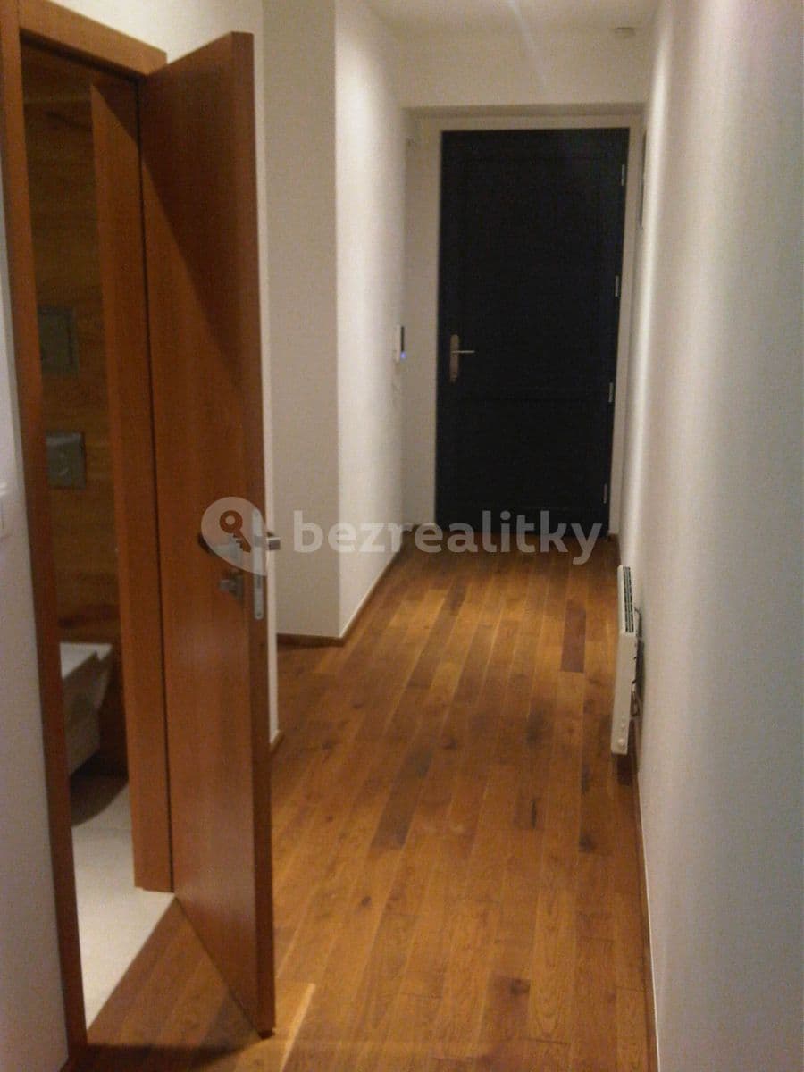 Prenájom bytu 2-izbový 55 m², U Studánky, Praha, Praha Prenájom bytu 2-izbový 55 m², U Studánky, Praha, Praha