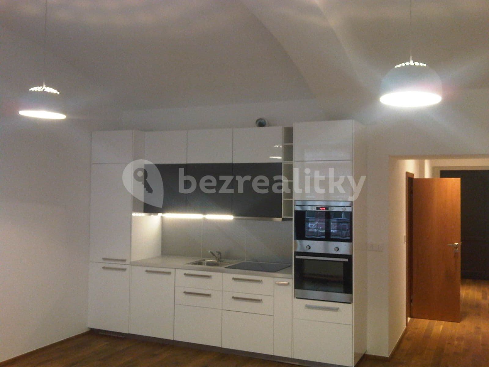 Prenájom bytu 2-izbový 55 m², U Studánky, Praha, Praha Prenájom bytu 2-izbový 55 m², U Studánky, Praha, Praha