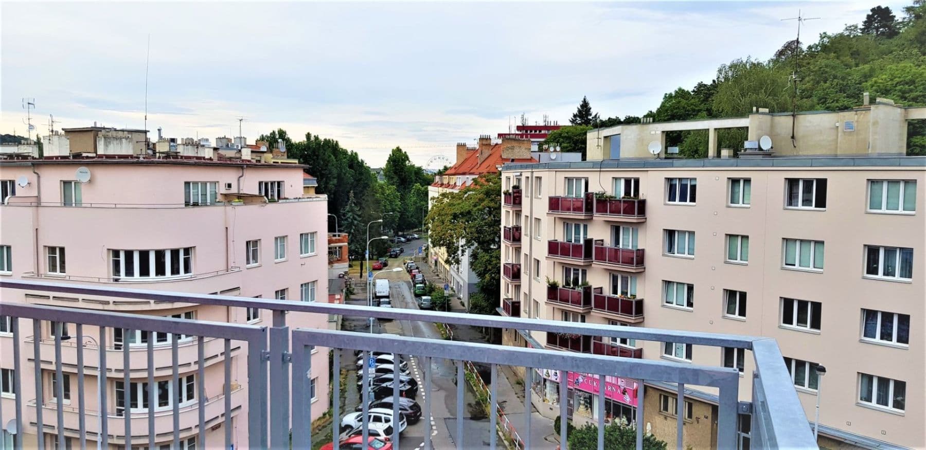 Prenájom bytu 3-izbový 124 m², Jeremenkova, Praha, Praha Prenájom bytu 3-izbový 124 m², Jeremenkova, Praha, Praha