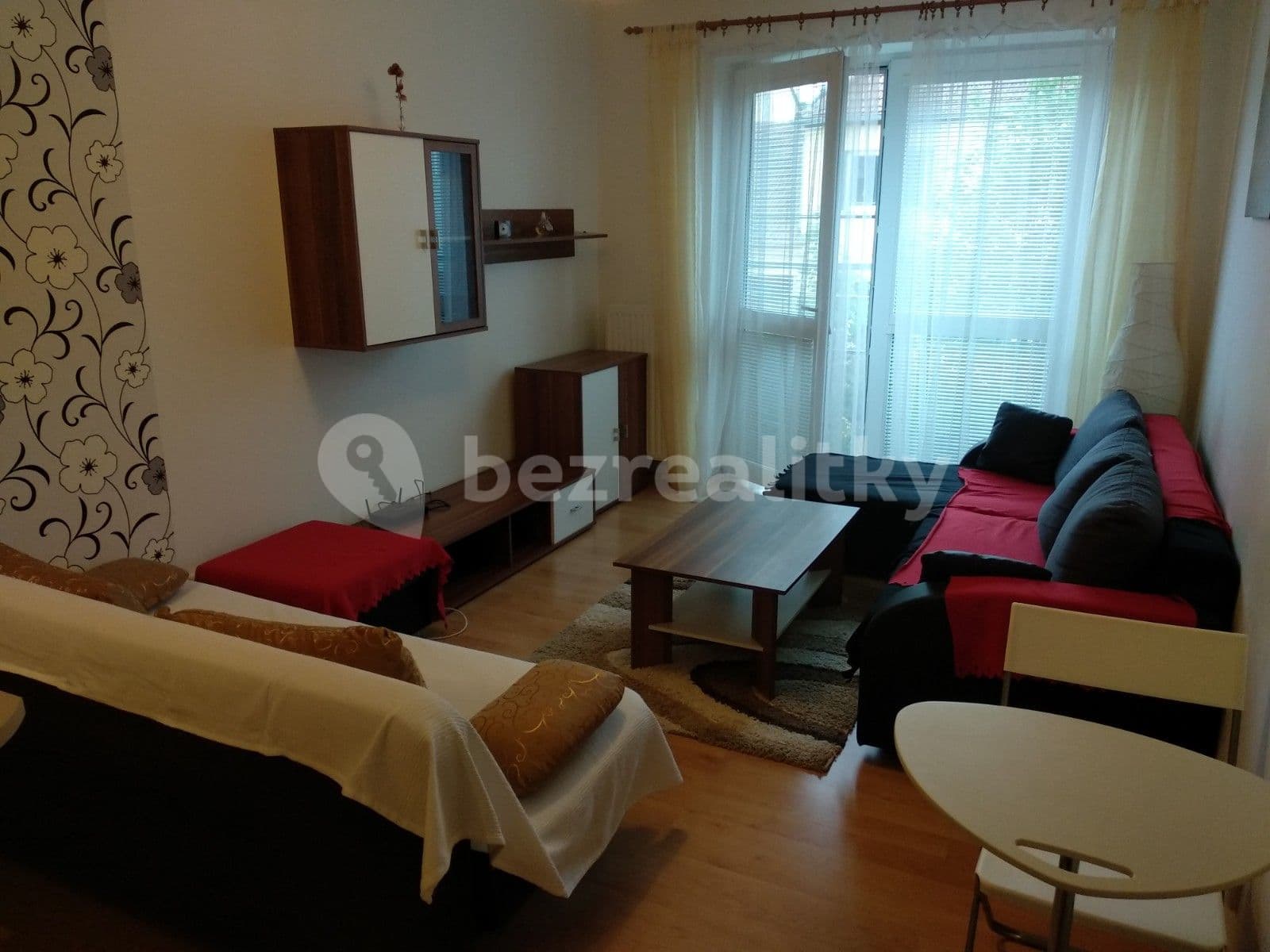 Prenájom bytu 1-izbový 35 m², U Dráhy, Ostopovice, Jihomoravský kraj Prenájom bytu 1-izbový 35 m², U Dráhy, Ostopovice, Jihomoravský kraj