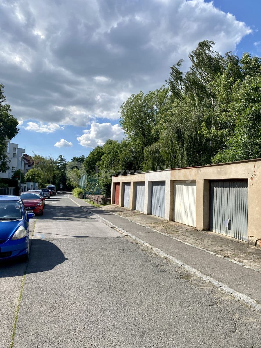 Prenájom bytu 1-izbový 26 m², Buštěhradská, Praha, Praha Prenájom bytu 1-izbový 26 m², Buštěhradská, Praha, Praha