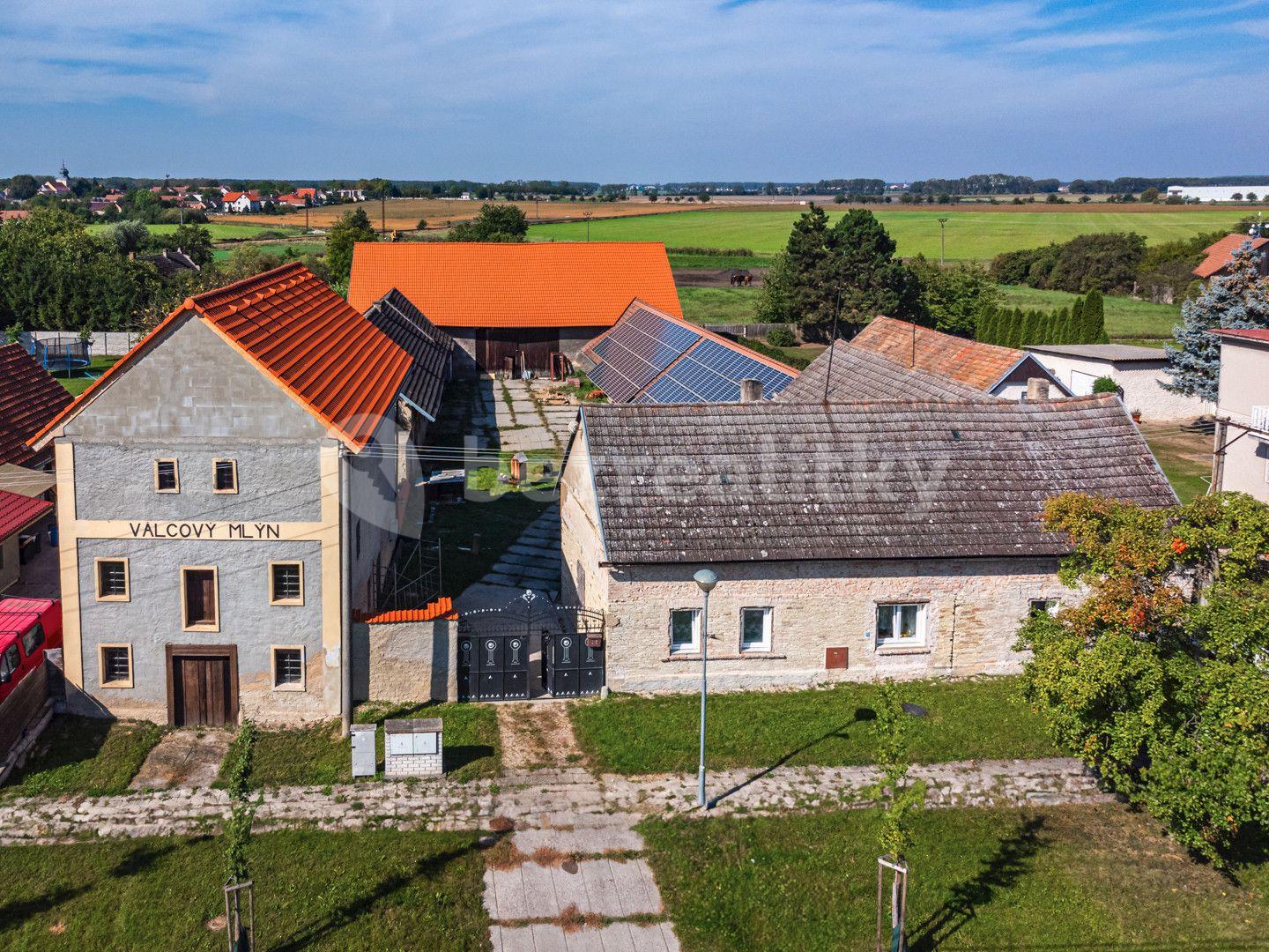 Predaj domu 800 m², pozemek 1.978 m², U Mlýna, Běrunice, Středočeský kraj