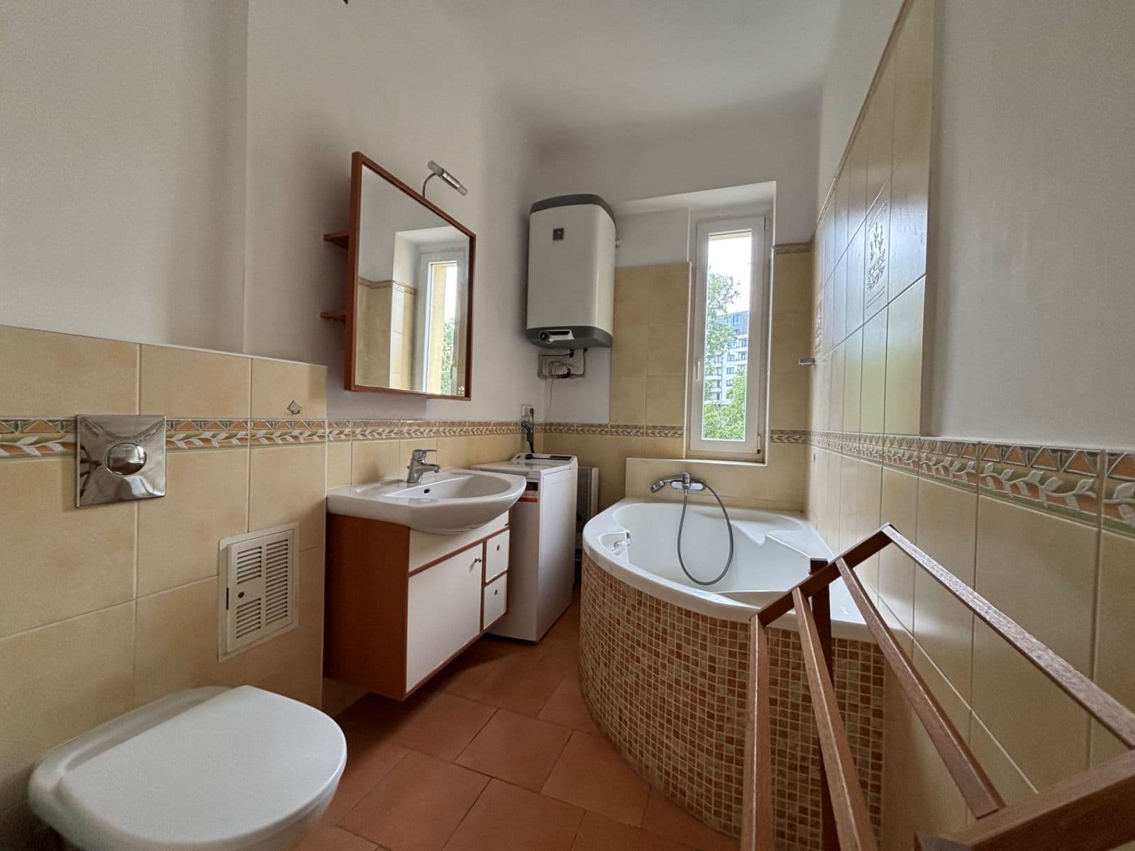 Prenájom bytu 2-izbový 58 m², Šlikova, Praha, Praha Prenájom bytu 2-izbový 58 m², Šlikova, Praha, Praha