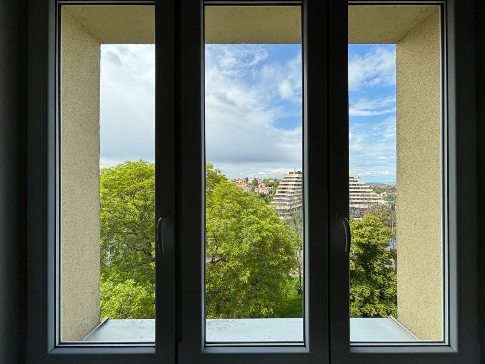 Prenájom bytu 2-izbový 58 m², Šlikova, Praha, Praha Prenájom bytu 2-izbový 58 m², Šlikova, Praha, Praha