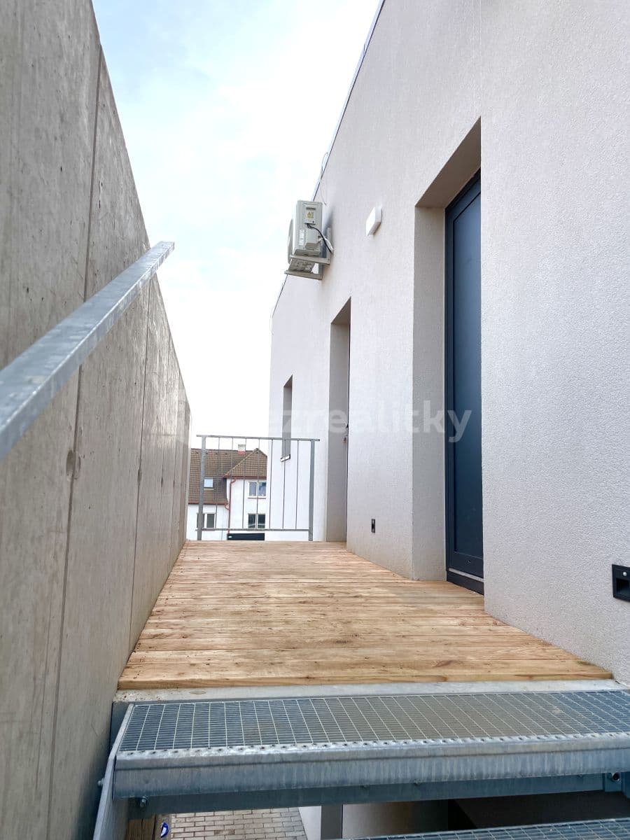 Prenájom bytu 2-izbový 56 m², Legionářů, Praha, Praha Prenájom bytu 2-izbový 56 m², Legionářů, Praha, Praha