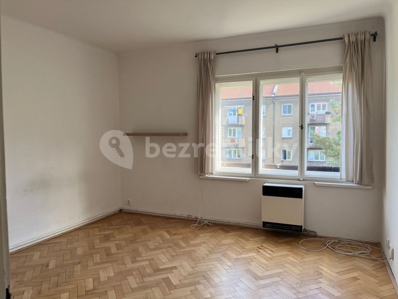 Prenájom bytu 1-izbový 40 m², Kladenská, Praha, Praha Prenájom bytu 1-izbový 40 m², Kladenská, Praha, Praha
