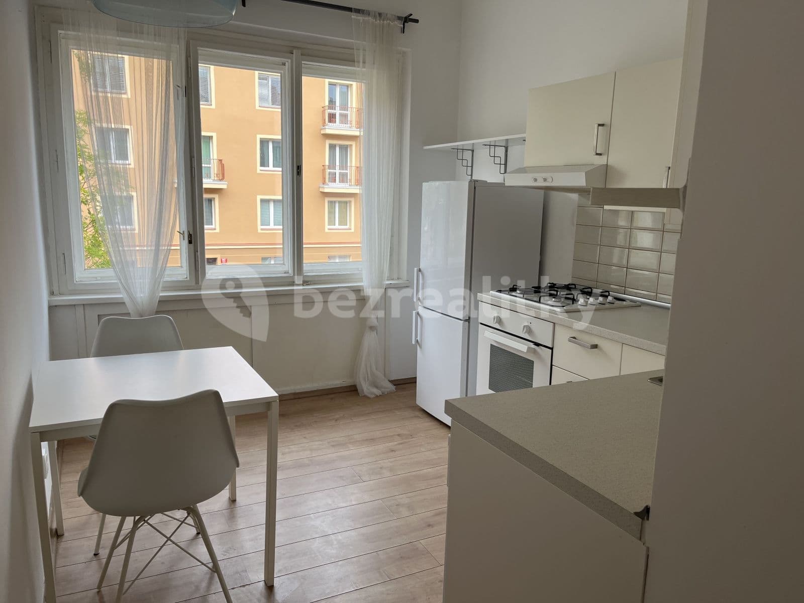 Prenájom bytu 1-izbový 40 m², Kladenská, Praha, Praha Prenájom bytu 1-izbový 40 m², Kladenská, Praha, Praha