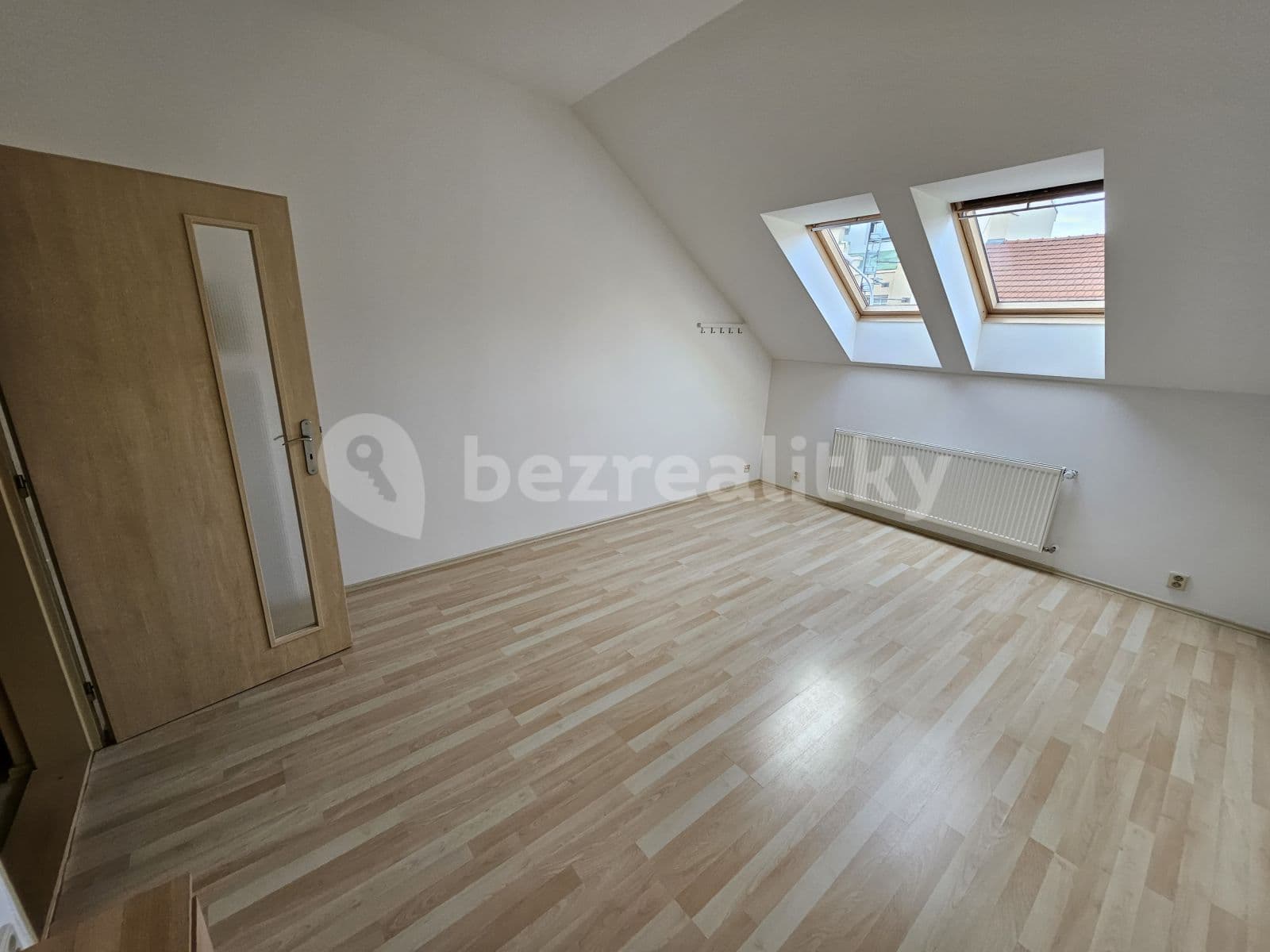 Prenájom bytu 4-izbový 130 m², Jungmannova, Brno, Jihomoravský kraj Prenájom bytu 4-izbový 130 m², Jungmannova, Brno, Jihomoravský kraj