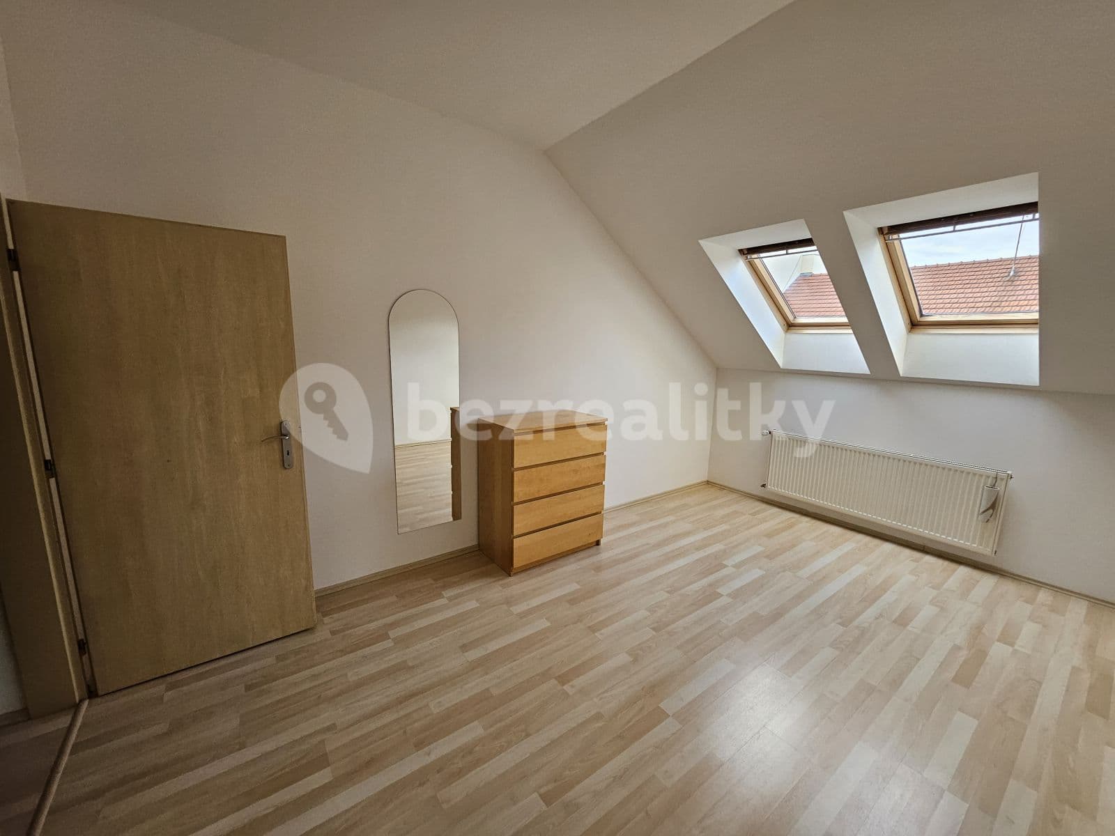 Prenájom bytu 4-izbový 130 m², Jungmannova, Brno, Jihomoravský kraj Prenájom bytu 4-izbový 130 m², Jungmannova, Brno, Jihomoravský kraj
