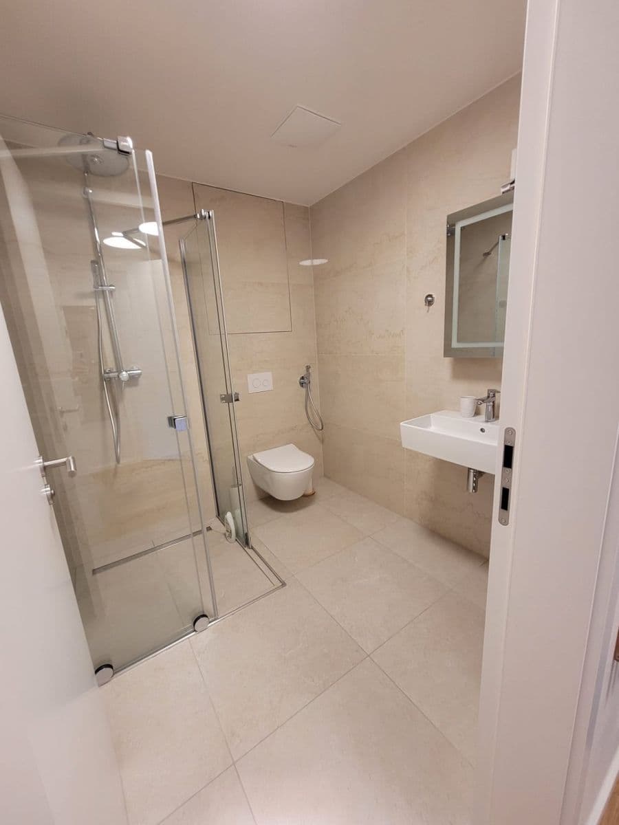 Predaj bytu 1-izbový 65 m², Lipno nad Vltavou, Jihočeský kraj Predaj bytu 1-izbový 65 m², Lipno nad Vltavou, Jihočeský kraj