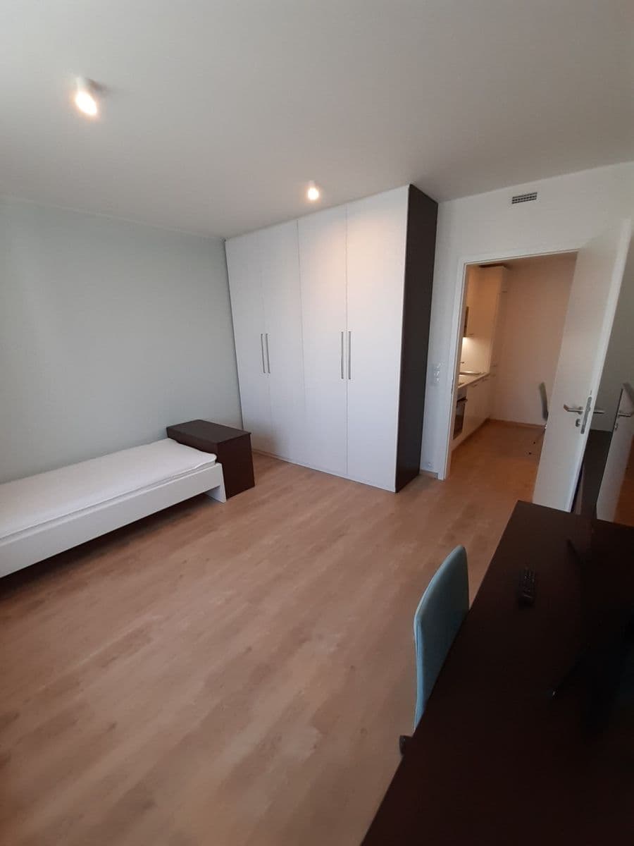 Prenájom bytu 2-izbový 41 m², Mukařovského, Praha, Praha Prenájom bytu 2-izbový 41 m², Mukařovského, Praha, Praha