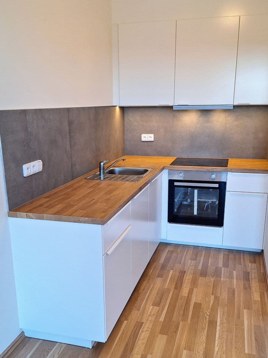 Prenájom domu 97 m², pozemek 281 m², Svinaře, Středočeský kraj Prenájom domu 97 m², pozemek 281 m², Svinaře, Středočeský kraj