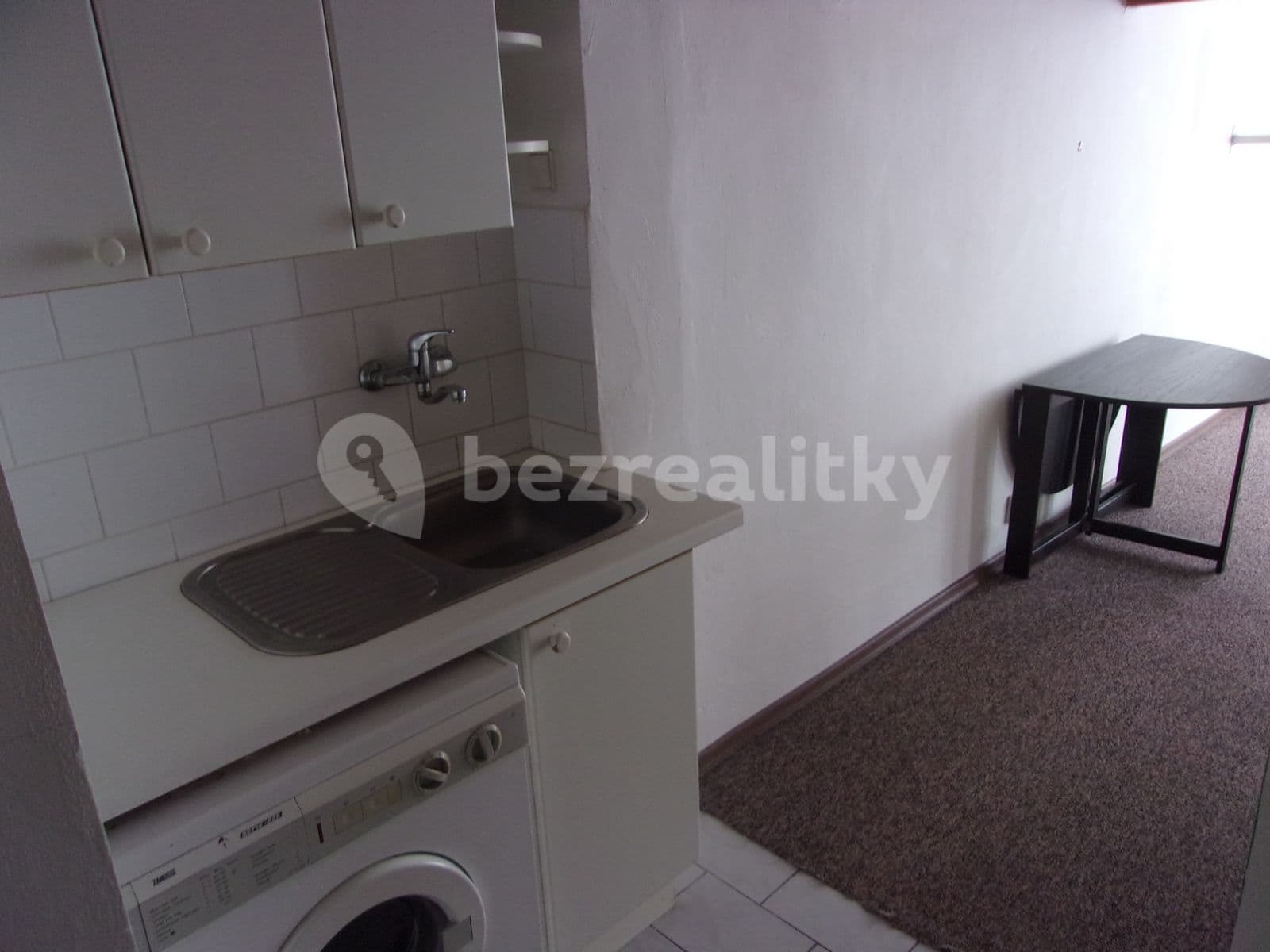 Prenájom bytu 1-izbový 20 m², Vítkova, Praha, Praha Prenájom bytu 1-izbový 20 m², Vítkova, Praha, Praha