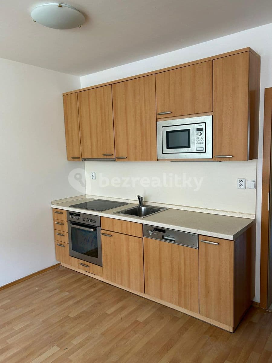 Prenájom bytu 3-izbový 75 m², Merhoutova, Praha, Praha Prenájom bytu 3-izbový 75 m², Merhoutova, Praha, Praha