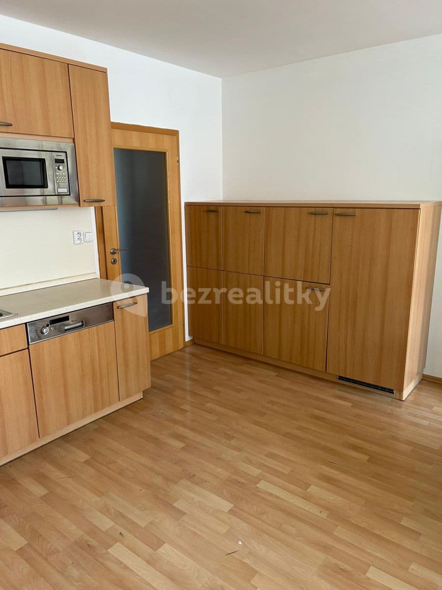 Prenájom bytu 3-izbový 75 m², Merhoutova, Praha, Praha Prenájom bytu 3-izbový 75 m², Merhoutova, Praha, Praha