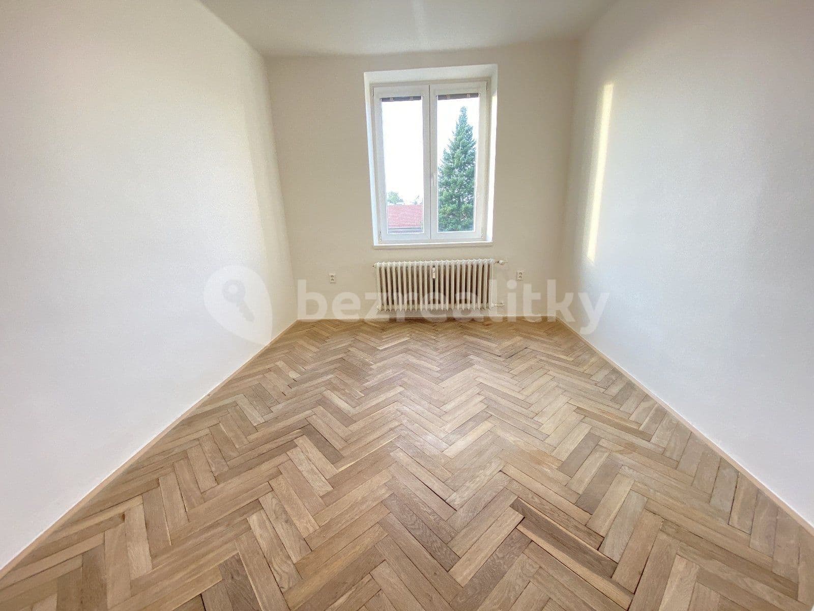 Prenájom bytu 1-izbový 34 m², Československé armády, Havířov, Moravskoslezský kraj Prenájom bytu 1-izbový 34 m², Československé armády, Havířov, Moravskoslezský kraj