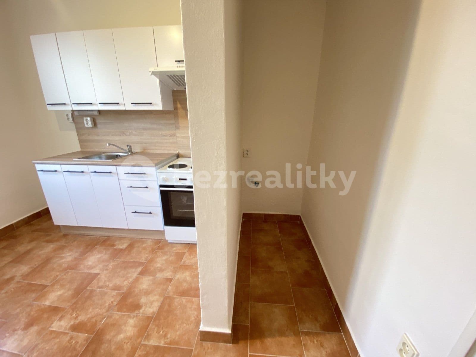 Prenájom bytu 1-izbový 34 m², Československé armády, Havířov, Moravskoslezský kraj Prenájom bytu 1-izbový 34 m², Československé armády, Havířov, Moravskoslezský kraj