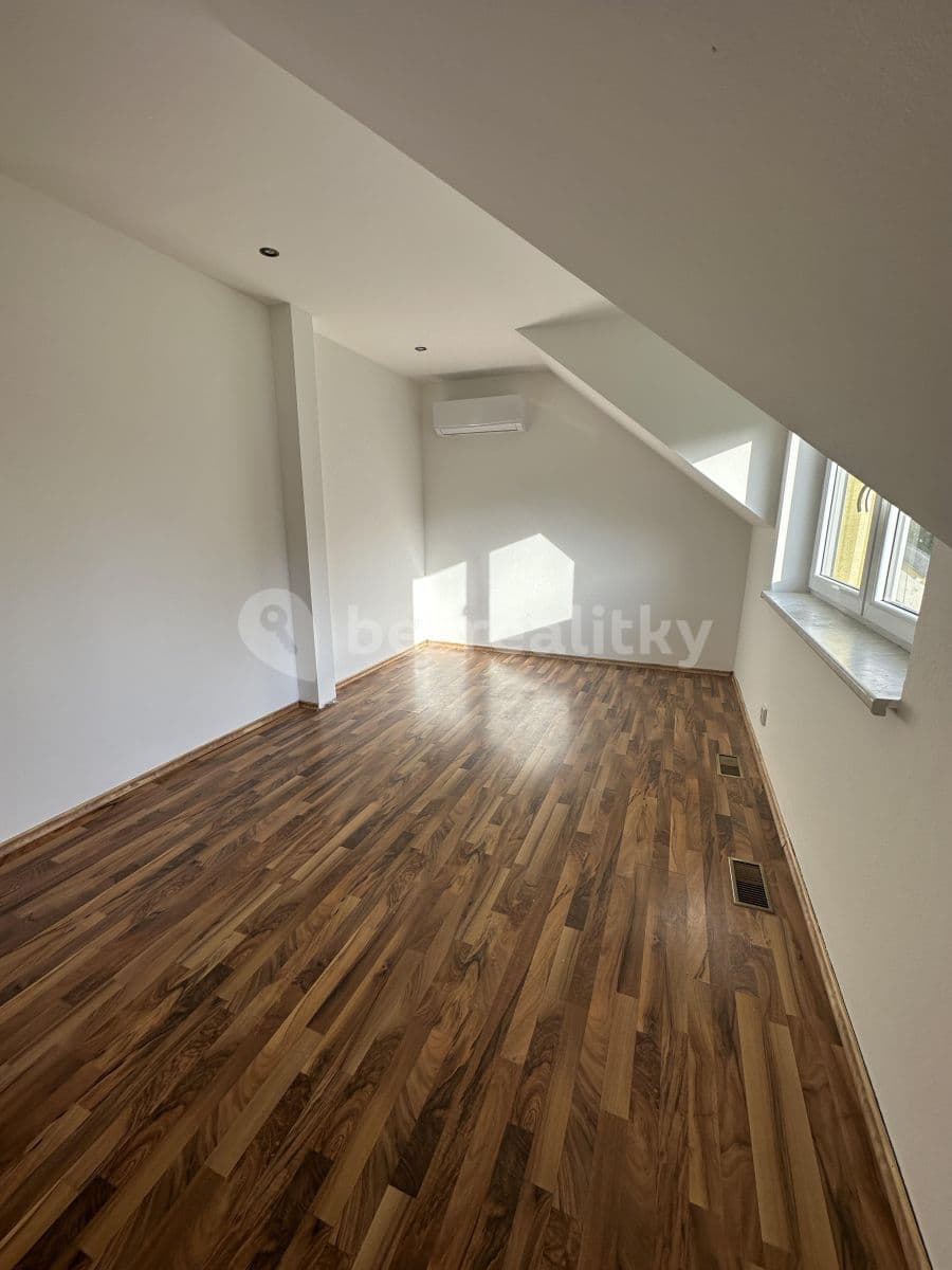 Prenájom kancelárie 16 m², Olomoucká, Prostějov, Olomoucký kraj Prenájom kancelárie 16 m², Olomoucká, Prostějov, Olomoucký kraj