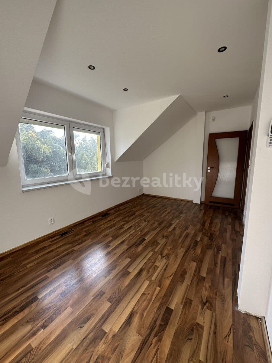 Prenájom kancelárie 16 m², Olomoucká, Prostějov, Olomoucký kraj Prenájom kancelárie 16 m², Olomoucká, Prostějov, Olomoucký kraj