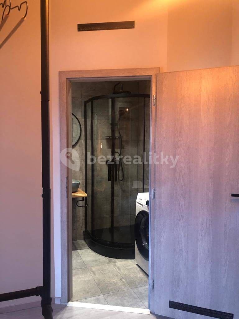 Prenájom bytu 2-izbový 33 m², Turnovská, Praha, Praha Prenájom bytu 2-izbový 33 m², Turnovská, Praha, Praha