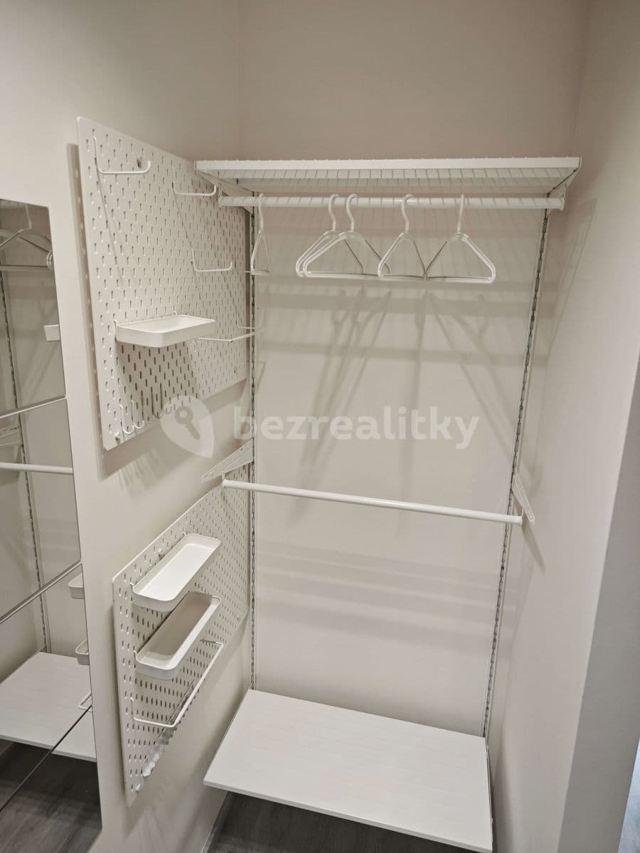 Prenájom bytu 2-izbový 33 m², Turnovská, Praha, Praha Prenájom bytu 2-izbový 33 m², Turnovská, Praha, Praha