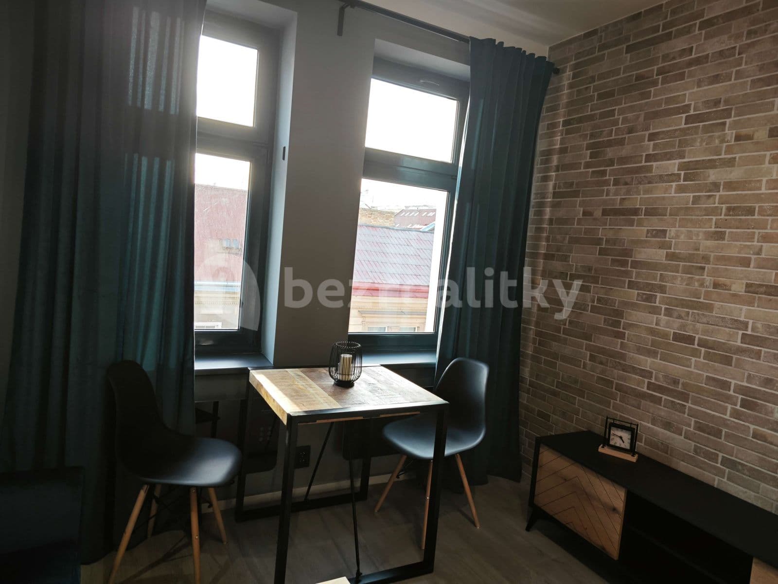 Prenájom bytu 2-izbový 33 m², Turnovská, Praha, Praha Prenájom bytu 2-izbový 33 m², Turnovská, Praha, Praha