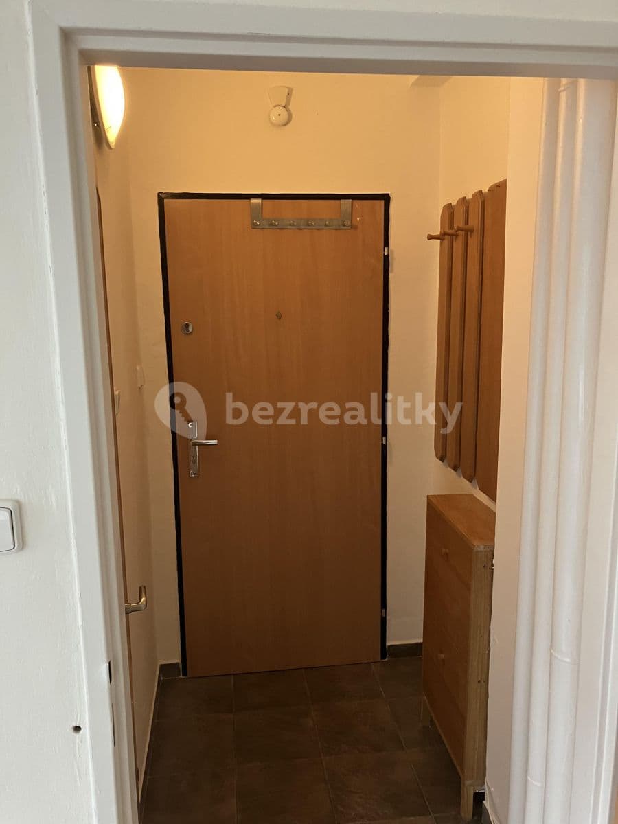 Prenájom bytu 1-izbový 23 m², Dukelských hrdinů, Ústí nad Labem, Ústecký kraj Prenájom bytu 1-izbový 23 m², Dukelských hrdinů, Ústí nad Labem, Ústecký kraj