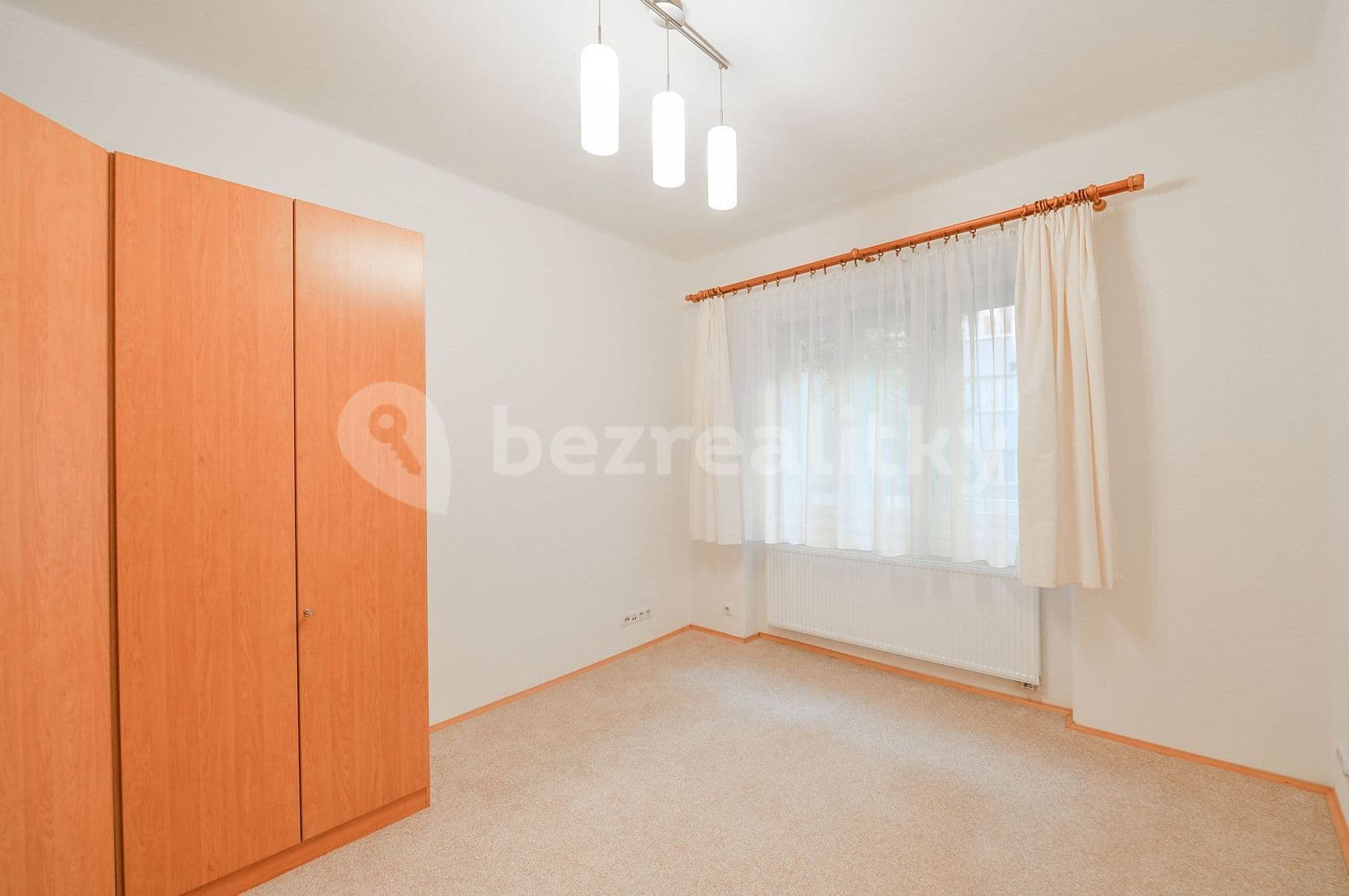 Prenájom bytu 2-izbový 55 m², Na Jezerce, Praha, Praha Prenájom bytu 2-izbový 55 m², Na Jezerce, Praha, Praha