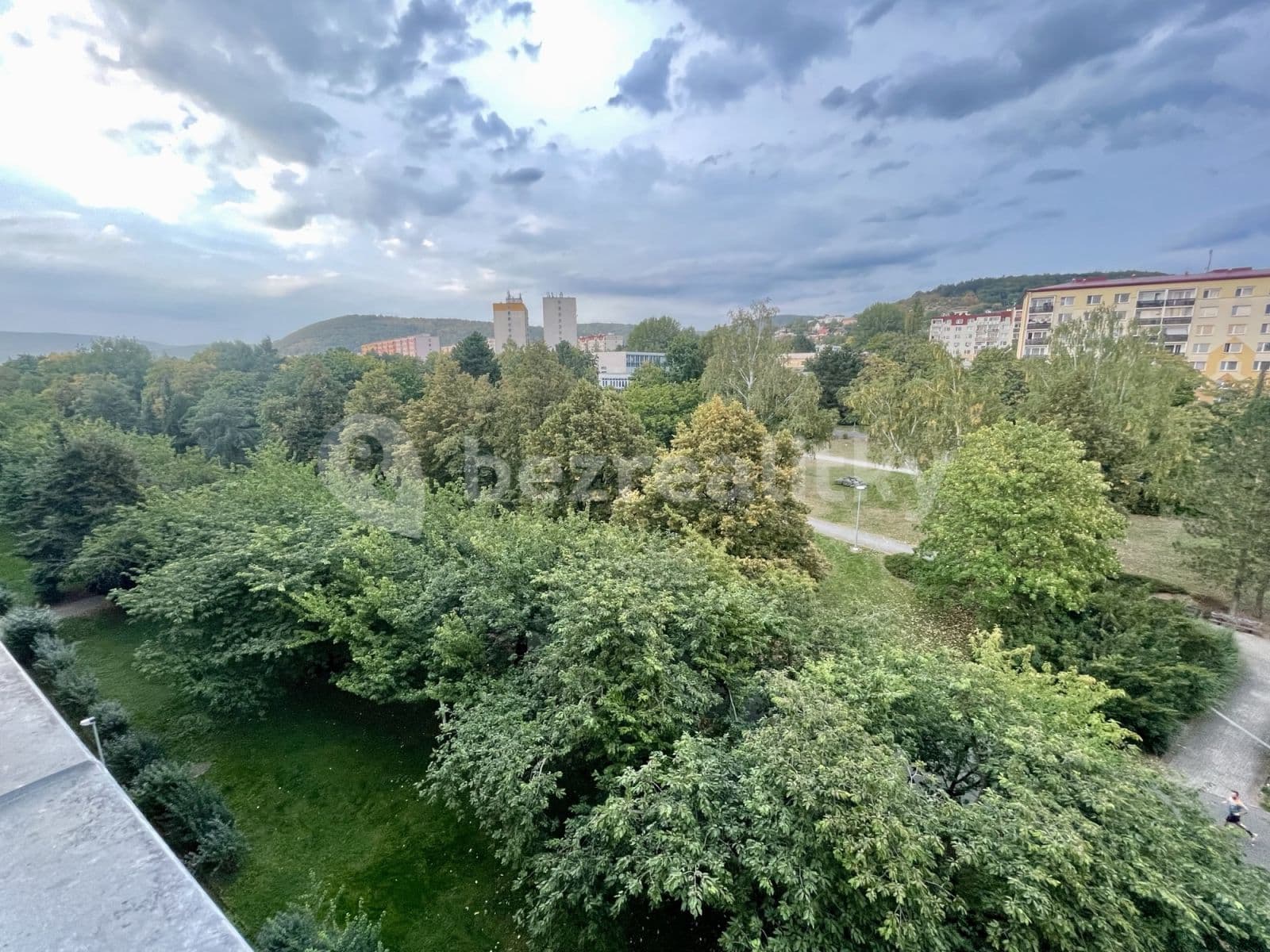 Prenájom bytu 1-izbový 38 m², Pod Parkem, Ústí nad Labem, Ústecký kraj Prenájom bytu 1-izbový 38 m², Pod Parkem, Ústí nad Labem, Ústecký kraj