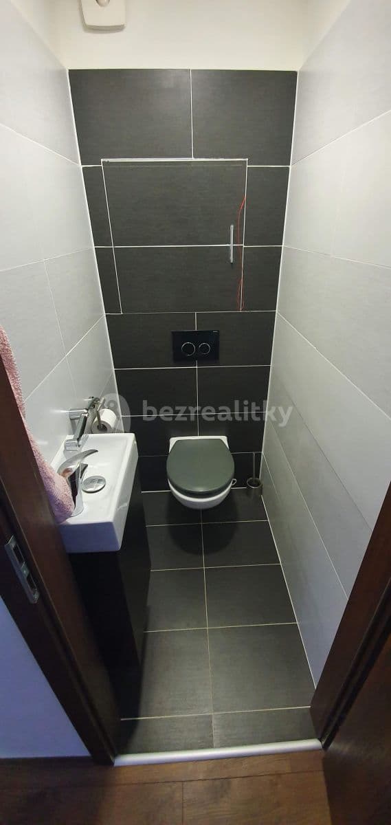 Prenájom bytu 3-izbový 68 m², Jetelová, Praha, Praha Prenájom bytu 3-izbový 68 m², Jetelová, Praha, Praha