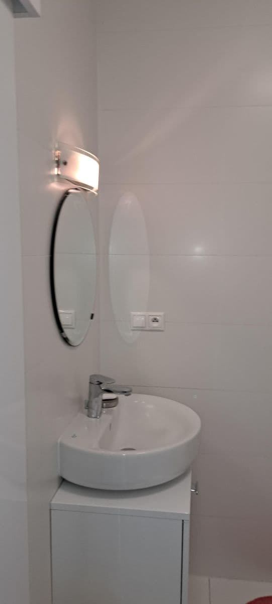 Prenájom bytu 2-izbový 60 m², Knižkova dolina, Rača, Bratislavský kraj Prenájom bytu 2-izbový 60 m², Knižkova dolina, Rača, Bratislavský kraj