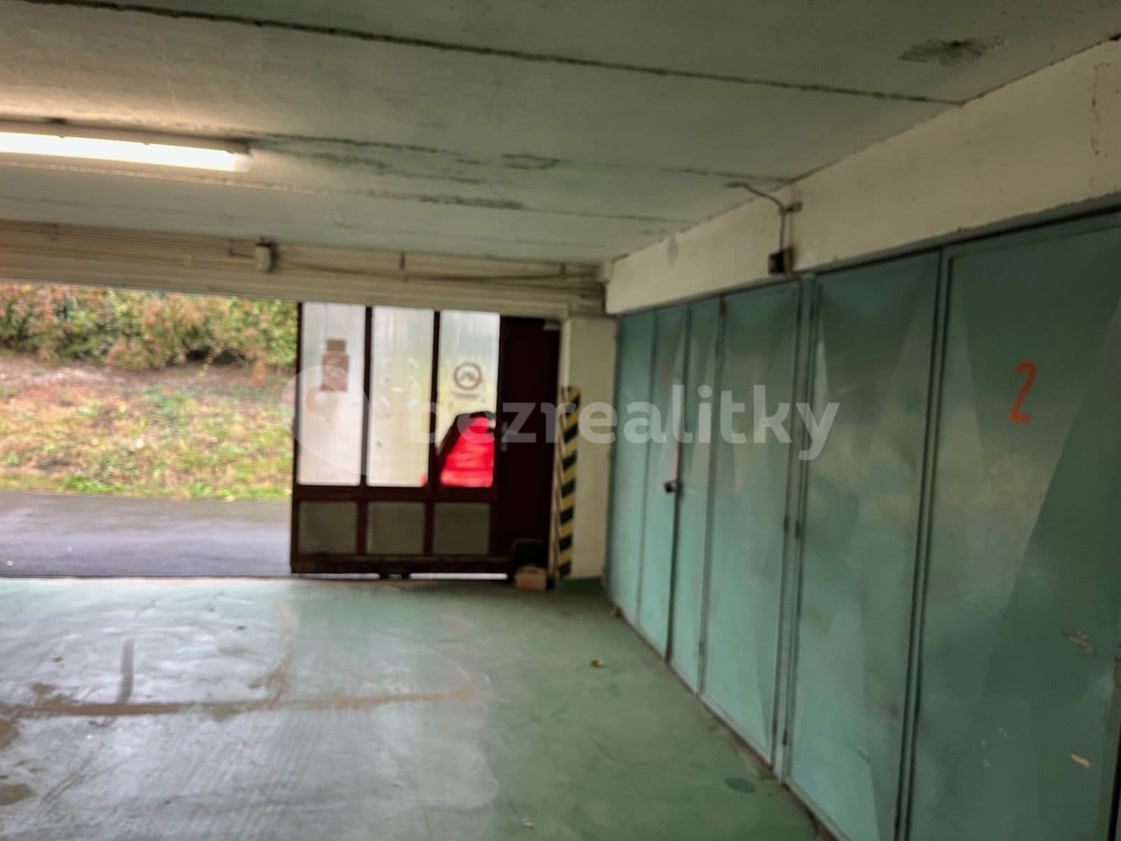 Prenájom garáže 19 m², Písečná, Praha, Praha Prenájom garáže 19 m², Písečná, Praha, Praha