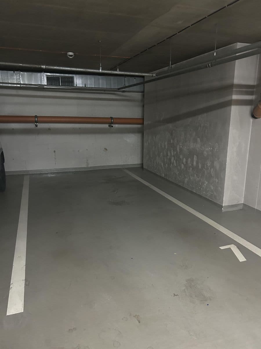 Prenájom garáže 27 m², Petržílkova, Praha, Praha Prenájom garáže 27 m², Petržílkova, Praha, Praha
