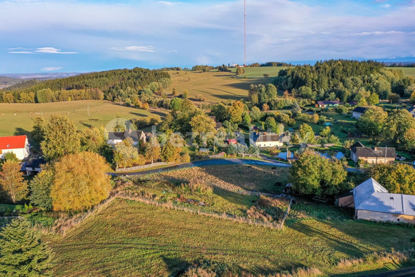 Predaj pozemku 1.565 m², Bezvěrov, Plzeňský kraj