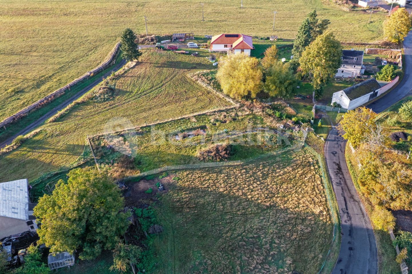 Predaj pozemku 1.565 m², Bezvěrov, Plzeňský kraj