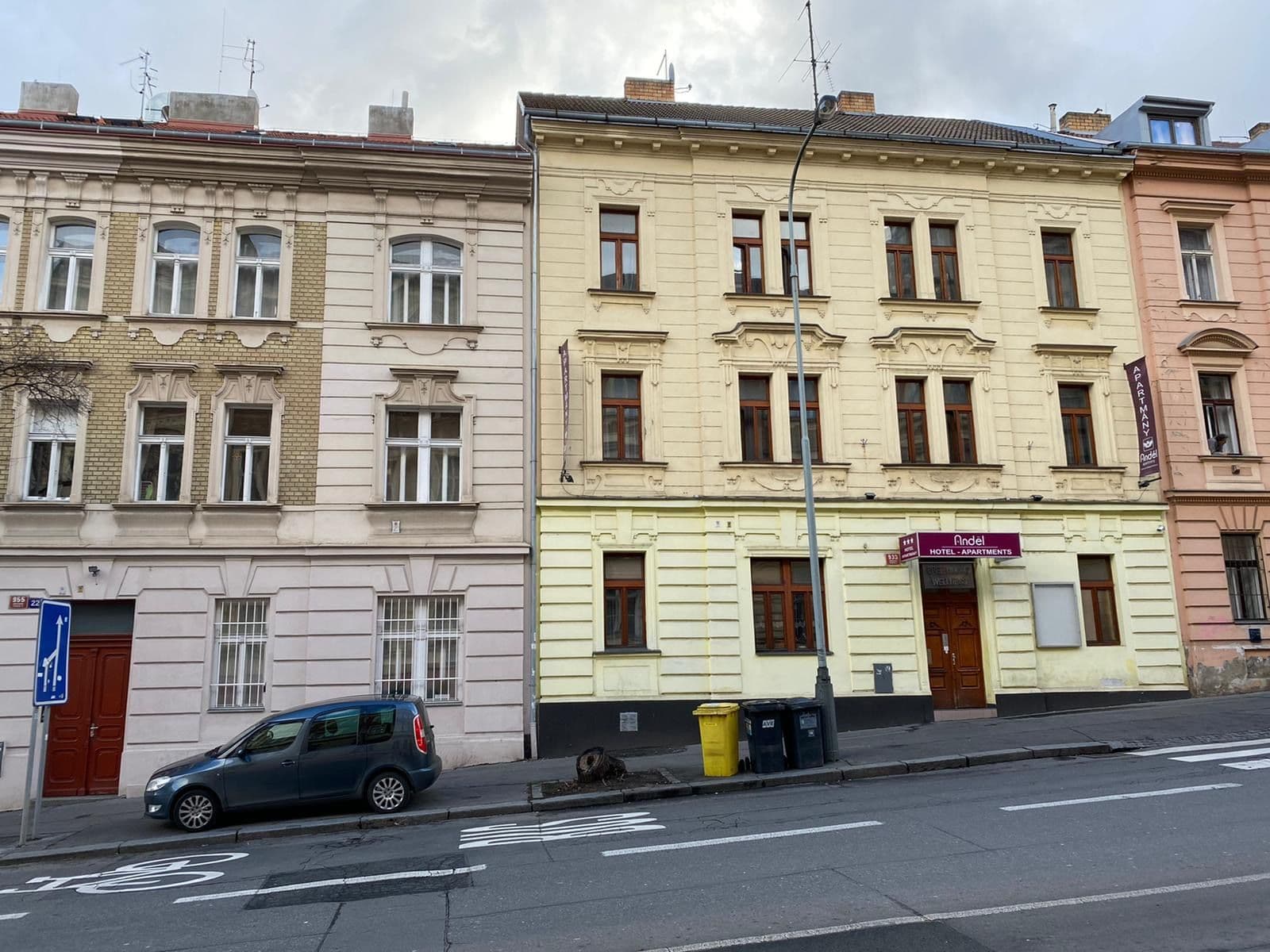 Prenájom bytu 2-izbový 45 m², U Santošky, Praha, Praha Prenájom bytu 2-izbový 45 m², U Santošky, Praha, Praha
