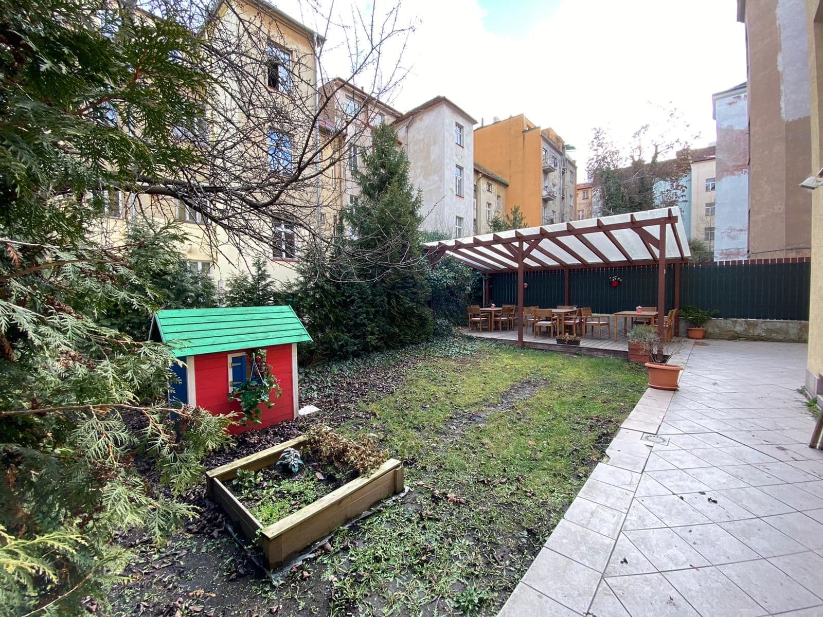 Prenájom bytu 2-izbový 45 m², U Santošky, Praha, Praha Prenájom bytu 2-izbový 45 m², U Santošky, Praha, Praha