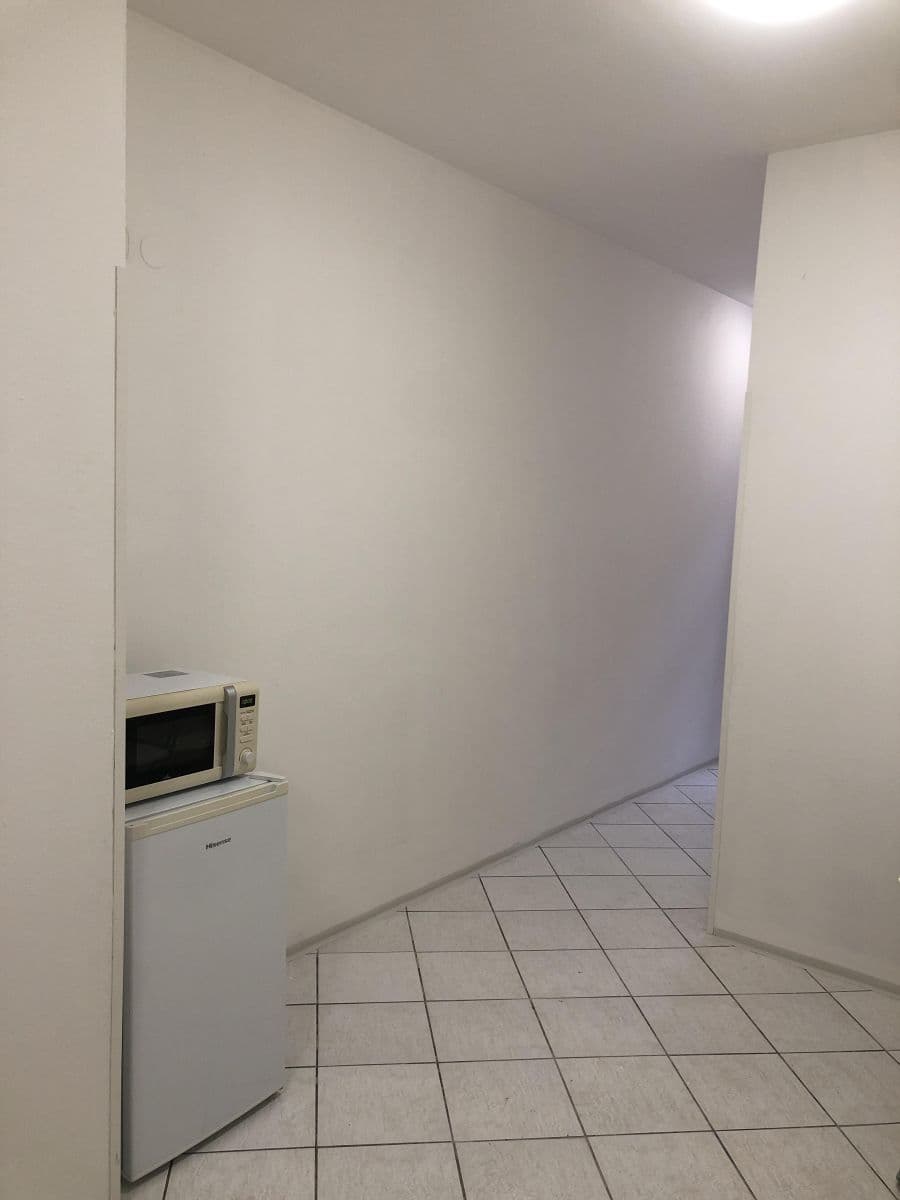 Prenájom bytu 2-izbový 45 m², U Santošky, Praha, Praha Prenájom bytu 2-izbový 45 m², U Santošky, Praha, Praha