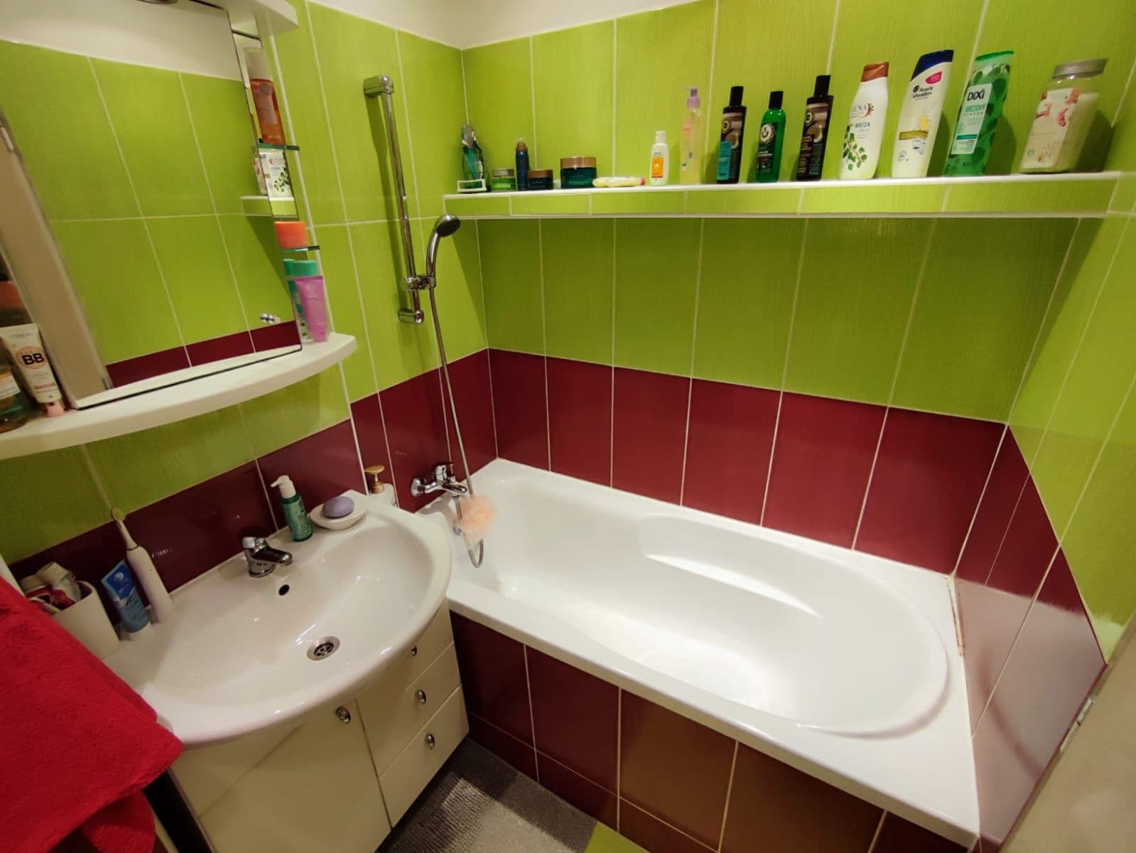 Prenájom bytu Garsoniéra 27 m², V Dolině, Praha, Praha Prenájom bytu Garsoniéra 27 m², V Dolině, Praha, Praha