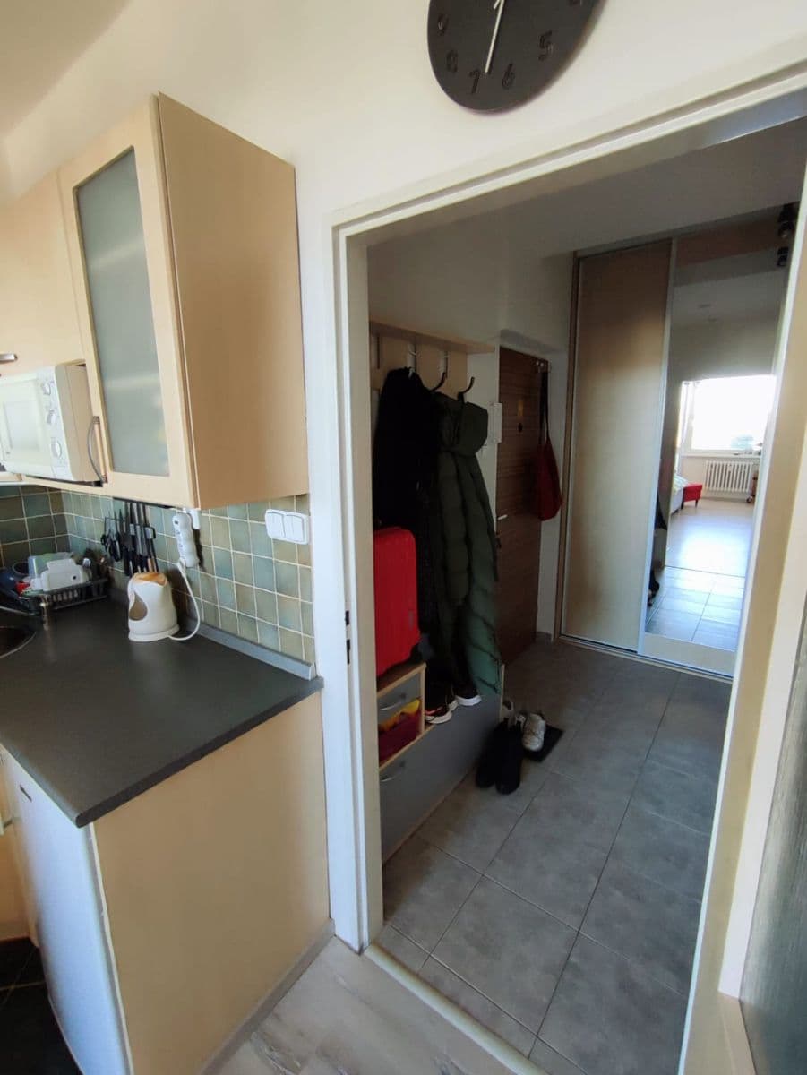 Prenájom bytu Garsoniéra 27 m², V Dolině, Praha, Praha Prenájom bytu Garsoniéra 27 m², V Dolině, Praha, Praha