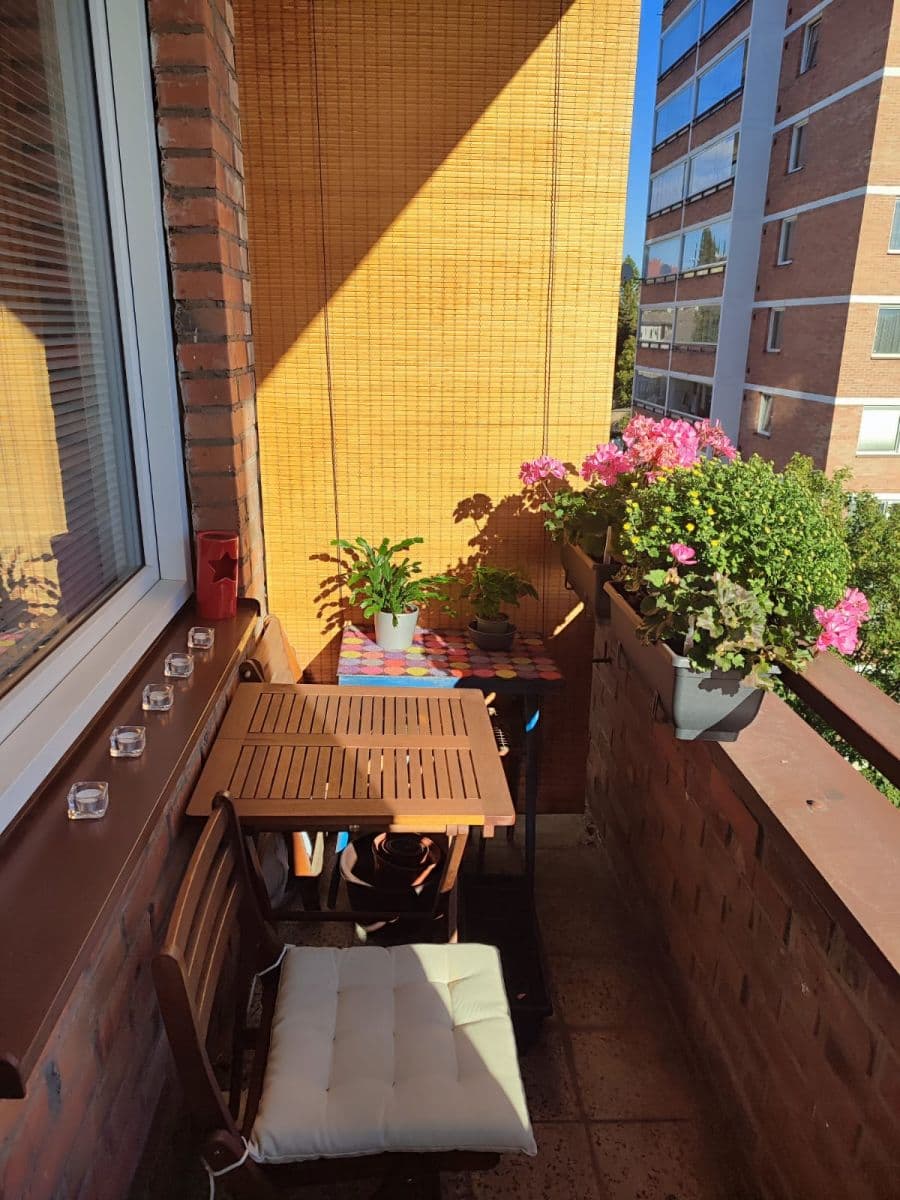 Prenájom bytu Garsoniéra 27 m², V Dolině, Praha, Praha Prenájom bytu Garsoniéra 27 m², V Dolině, Praha, Praha