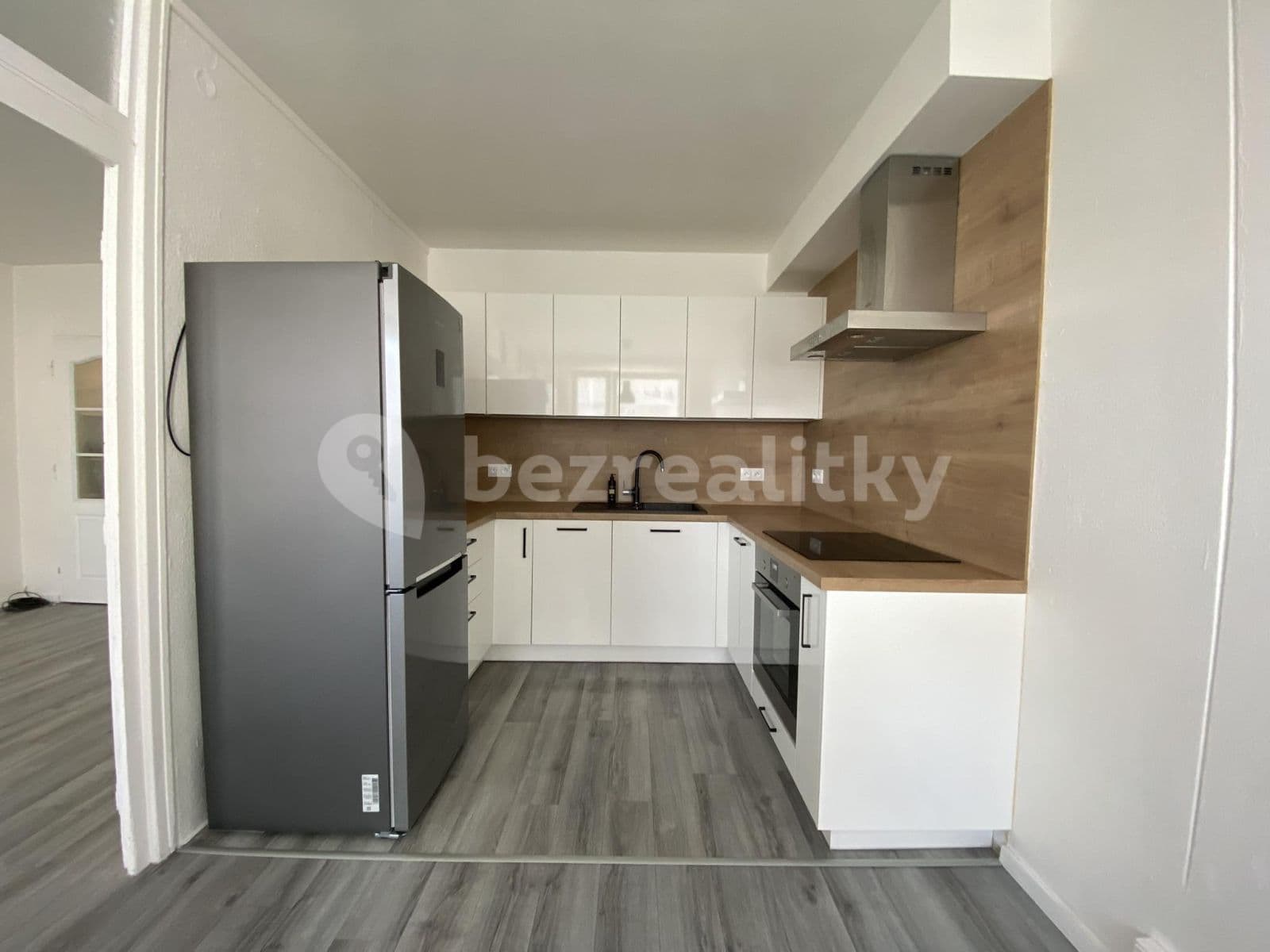 Prenájom bytu 3-izbový 78 m², Mariánská, Praha, Praha Prenájom bytu 3-izbový 78 m², Mariánská, Praha, Praha