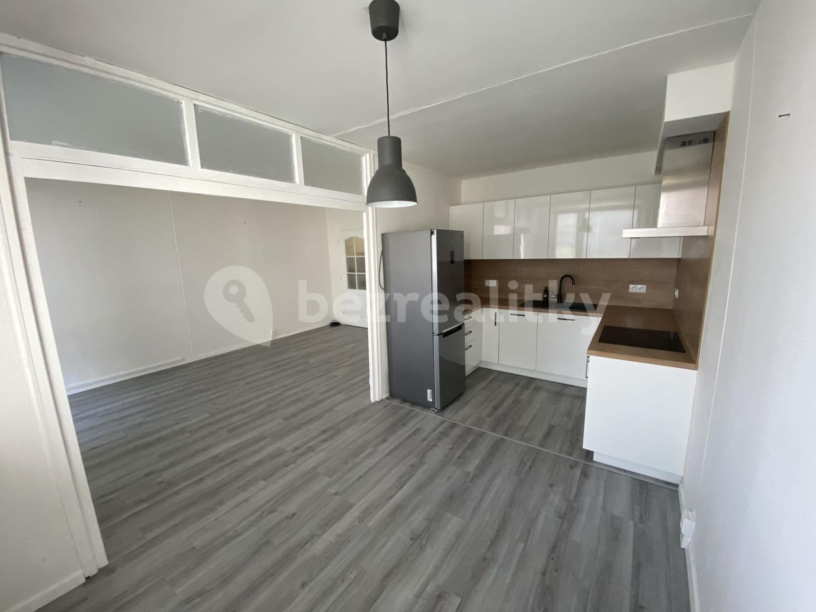 Prenájom bytu 3-izbový 78 m², Mariánská, Praha, Praha Prenájom bytu 3-izbový 78 m², Mariánská, Praha, Praha
