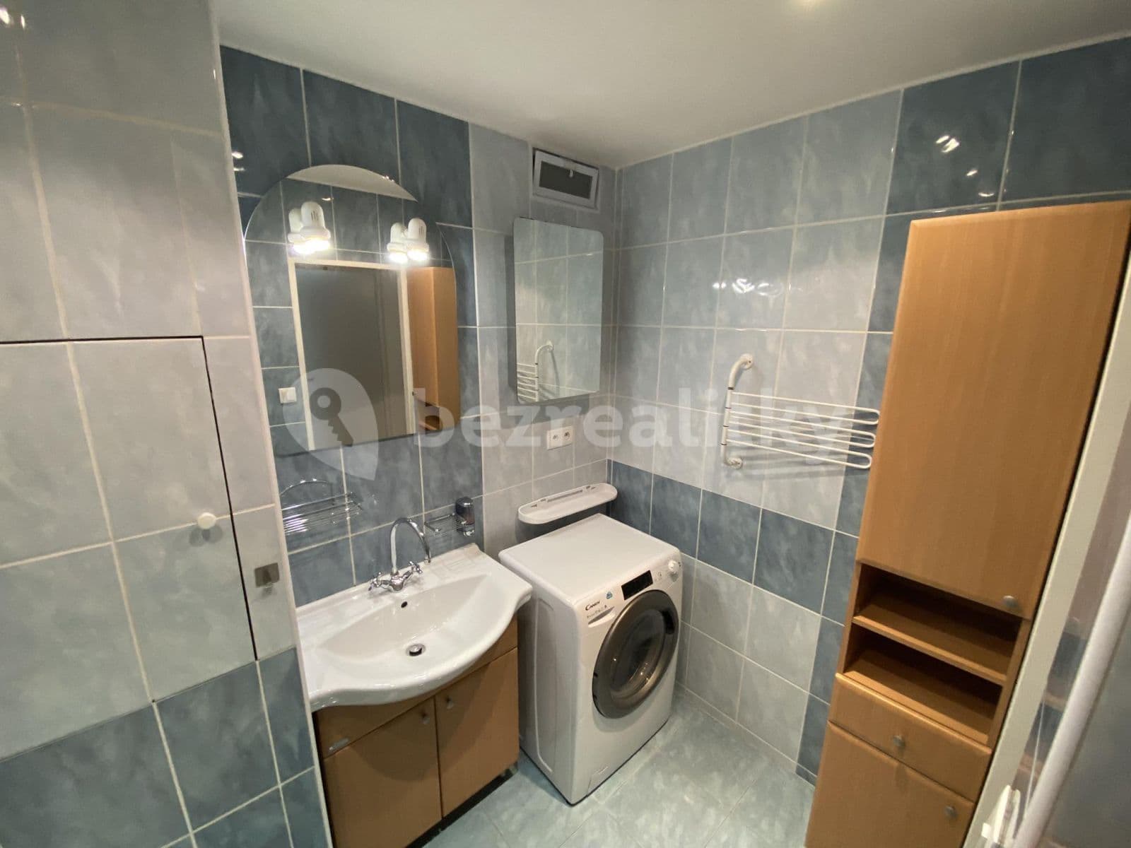 Prenájom bytu 3-izbový 78 m², Mariánská, Praha, Praha Prenájom bytu 3-izbový 78 m², Mariánská, Praha, Praha