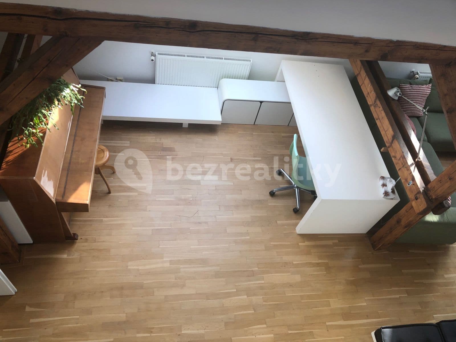 Prenájom bytu 4-izbový 130 m², Čihákova, Praha, Praha Prenájom bytu 4-izbový 130 m², Čihákova, Praha, Praha