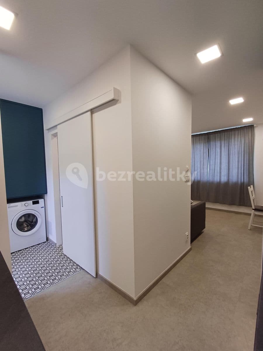 Prenájom bytu 1-izbový 26 m², Gallašova, Brno, Jihomoravský kraj Prenájom bytu 1-izbový 26 m², Gallašova, Brno, Jihomoravský kraj