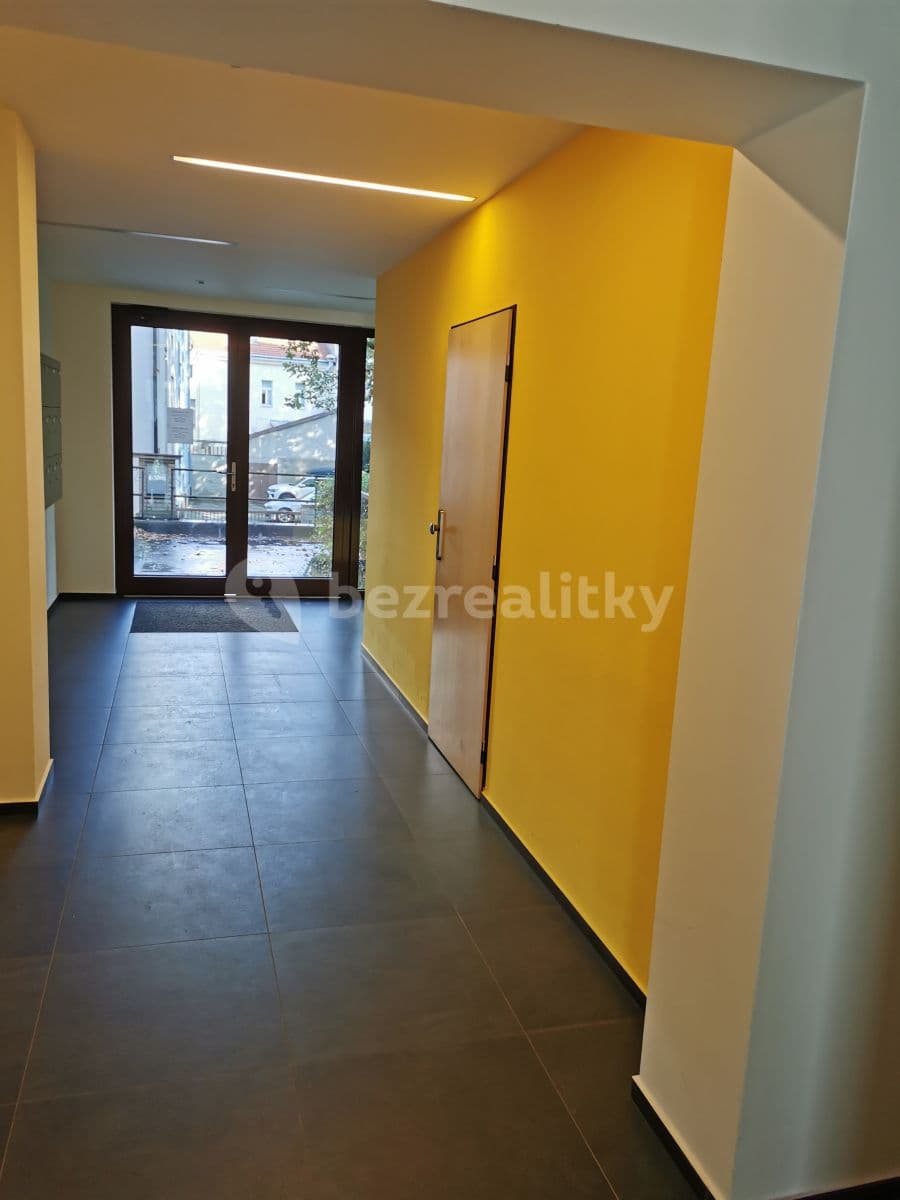 Prenájom bytu 2-izbový 42 m², Krupská, Praha, Praha Prenájom bytu 2-izbový 42 m², Krupská, Praha, Praha