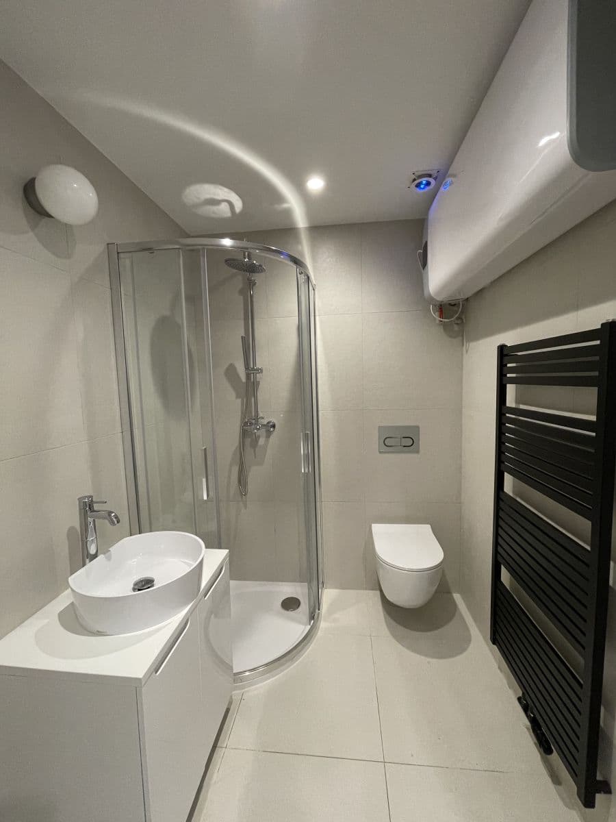 Prenájom bytu 2-izbový 35 m², Pod Žvahovem, Praha, Praha Prenájom bytu 2-izbový 35 m², Pod Žvahovem, Praha, Praha