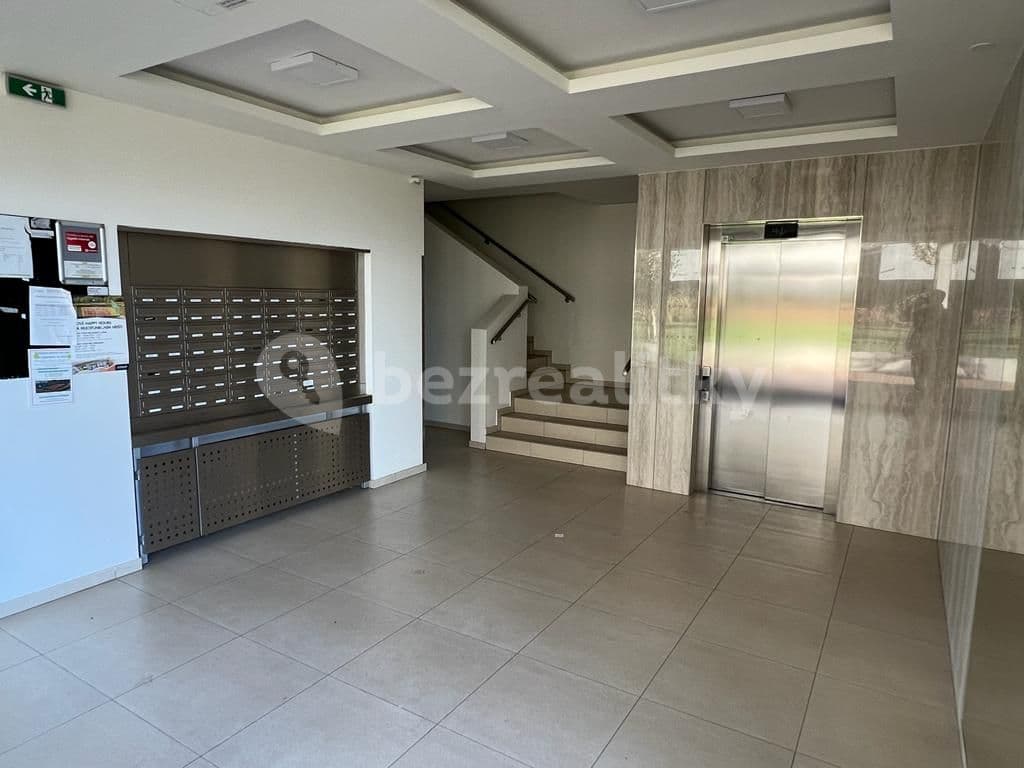 Prenájom bytu 3-izbový 92 m², Kryšpínova, Praha, Praha Prenájom bytu 3-izbový 92 m², Kryšpínova, Praha, Praha