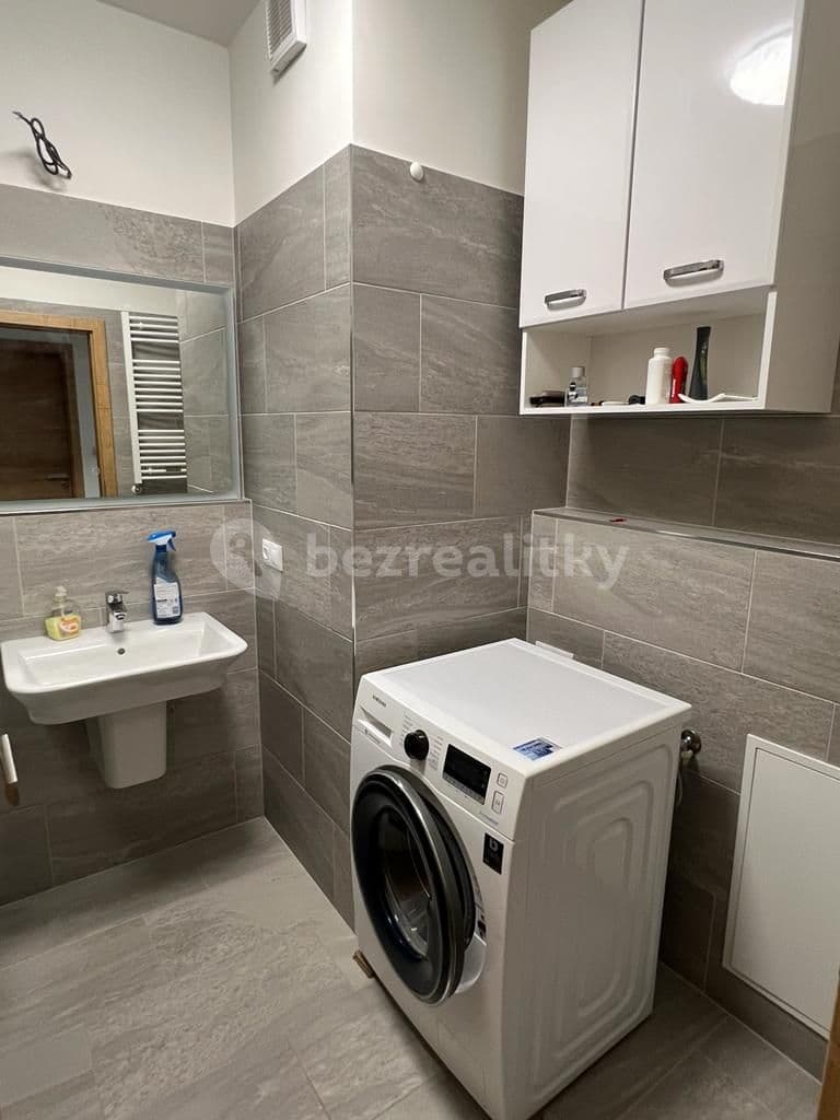 Prenájom bytu 3-izbový 92 m², Kryšpínova, Praha, Praha Prenájom bytu 3-izbový 92 m², Kryšpínova, Praha, Praha